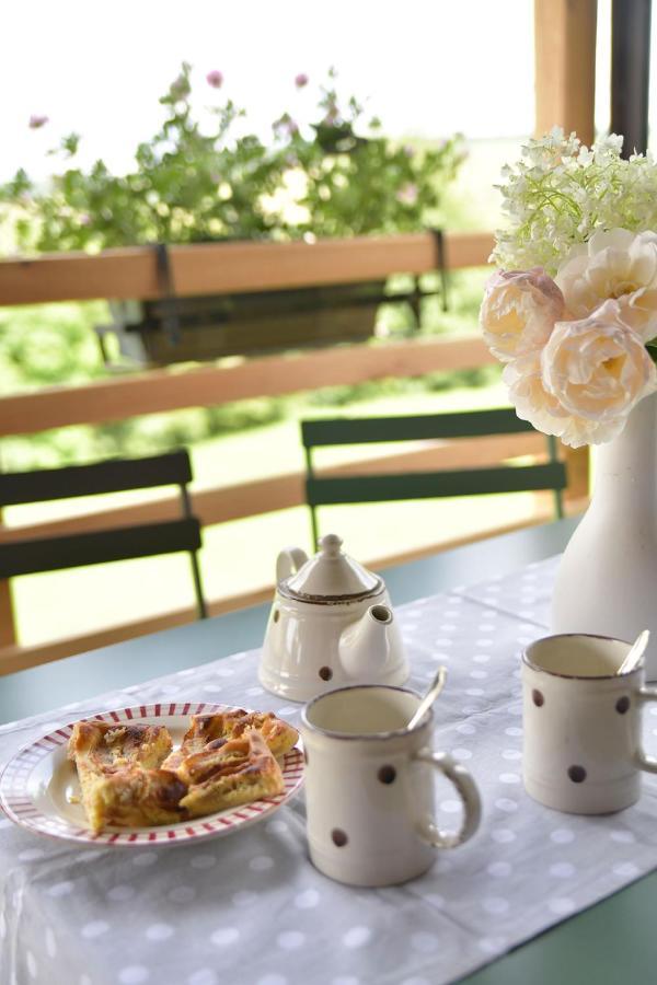 Le Chalet D'Eliot Chevigny  Luaran gambar