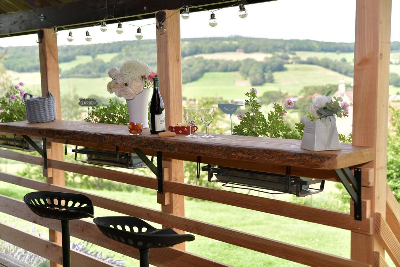 Le Chalet D'Eliot Chevigny  Luaran gambar